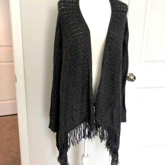 Long Sleeve Poncho/Cape-Like Charcoal Grey Cardigan Sweater - Large - Picture 9 of 13